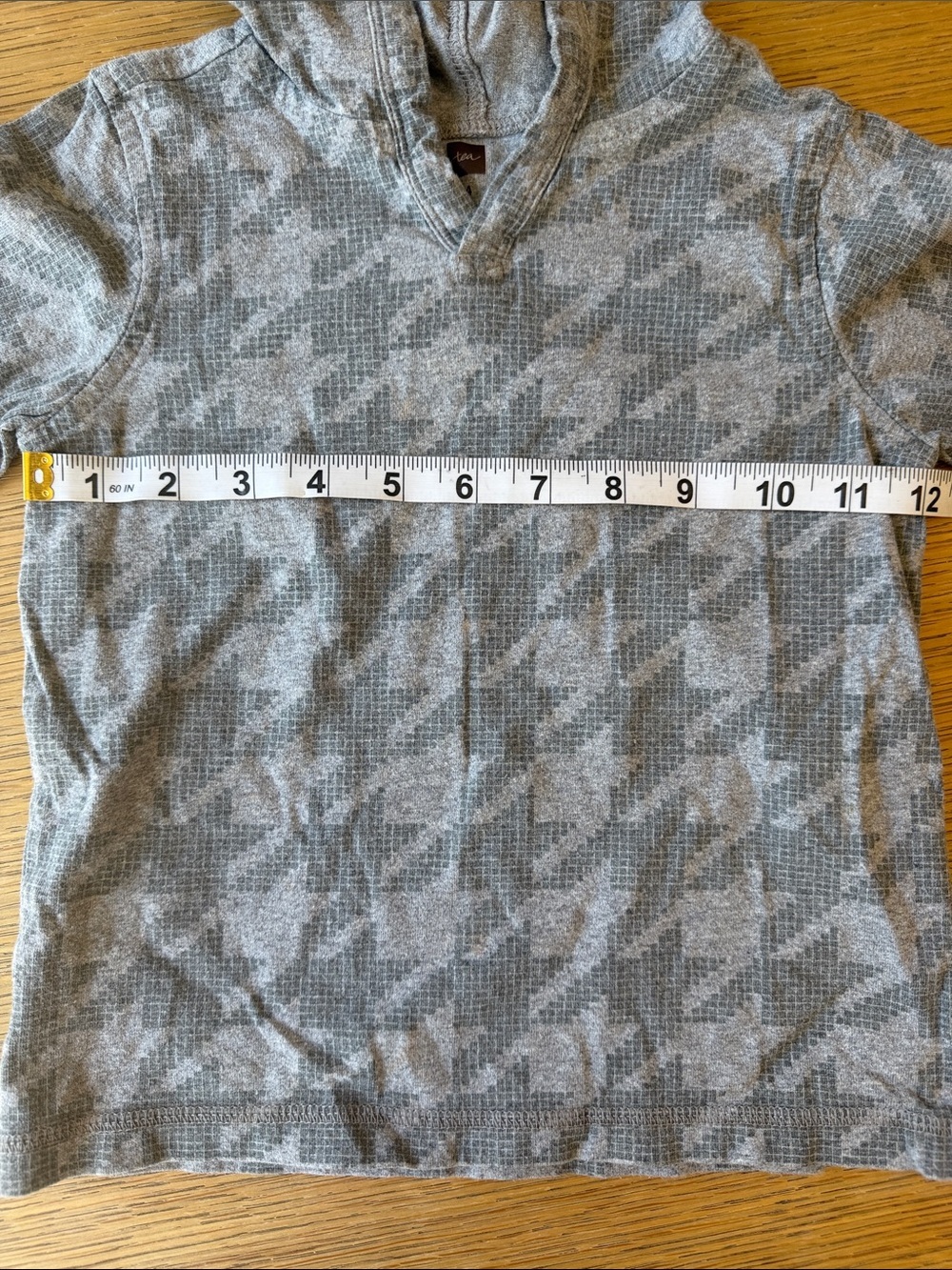 Tea Collection Kids Gray Houndstooth Hooded Long-Sleeve Tee - Picture 6 of 8